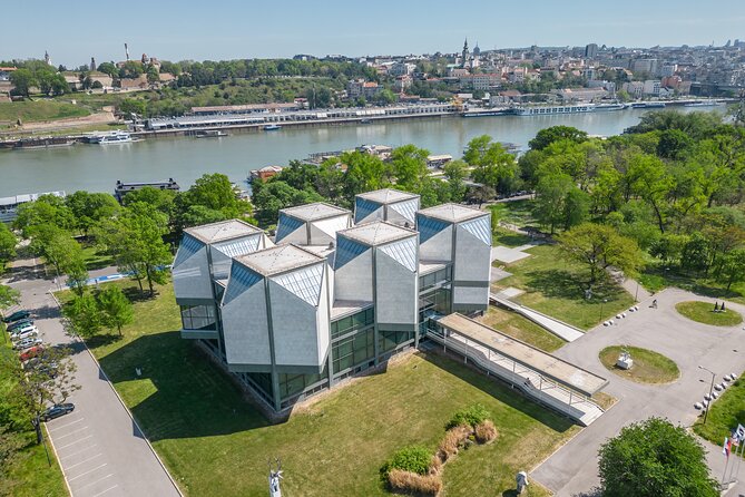 Architecture of New Belgrade - Brutalism Decoded - Primary School Laza Kostić: Block No. 23 and Concrete Expressionism