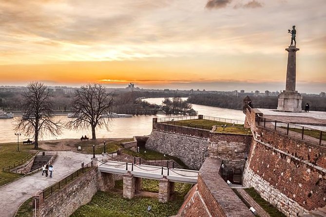 Belgrade: 3-Hour Small Group Walking Tour - National Assembly and the Old and New Palaces across the way