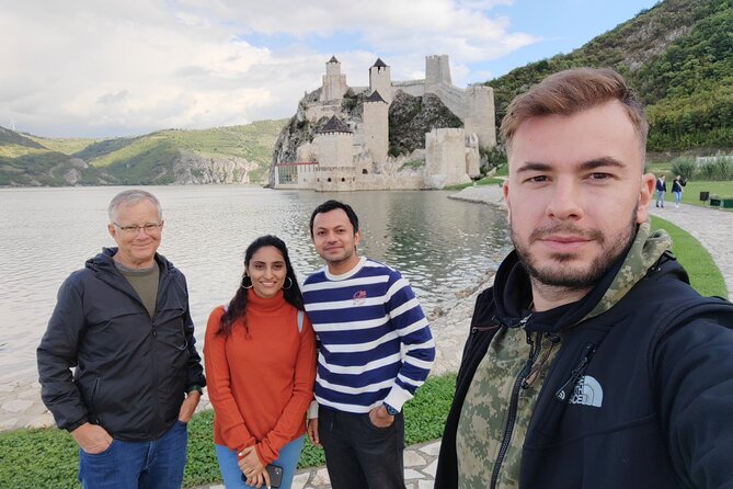 From Belgrade: 3 Danube Fortresses tour - Silver Lake (Srebrno Jezero): your lunch break with quiet built in
