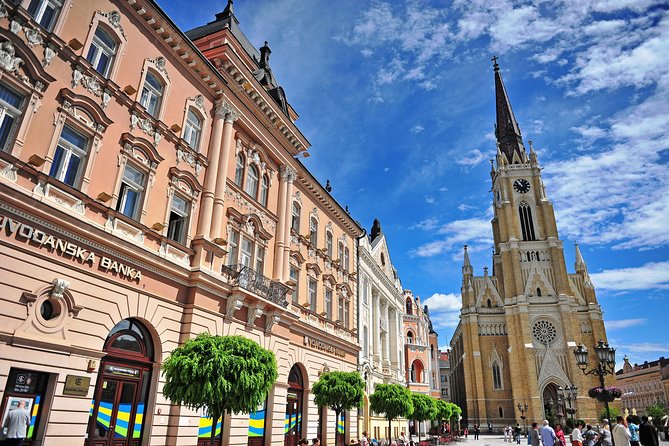 From Belgrade: Novi Sad and Sremski Karlovci Tour - Petrovaradin Fortress: Drunk Clock Tower and Danube views