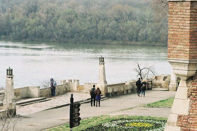 Half-Day Sightseeing and Walking Tour of Belgrade City - The starting point and the 11:00 rhythm