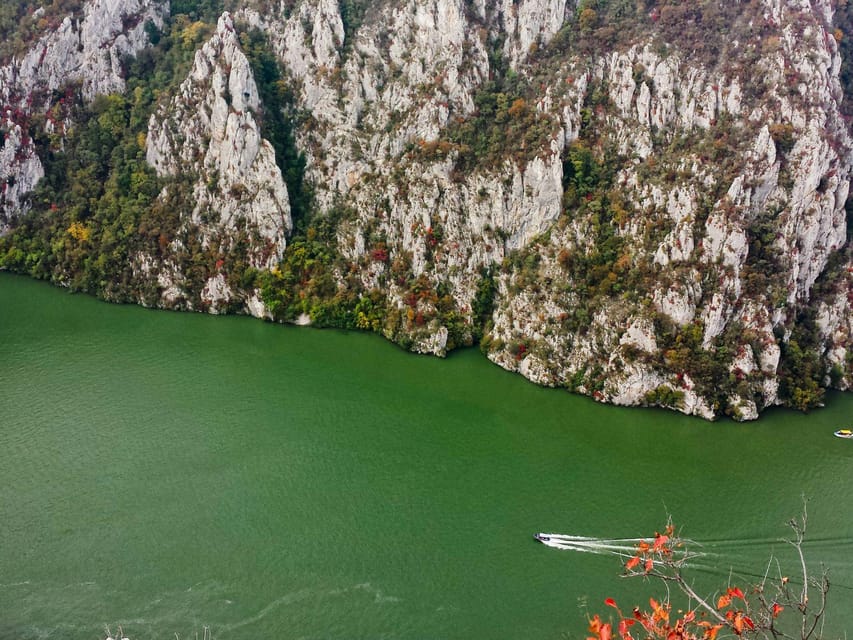 Iron Gate: Golubac fortress, Lepenski vir, boat cruise 1.5h - Lepenski Vir, the 8,000-year-old settlement under the dome
