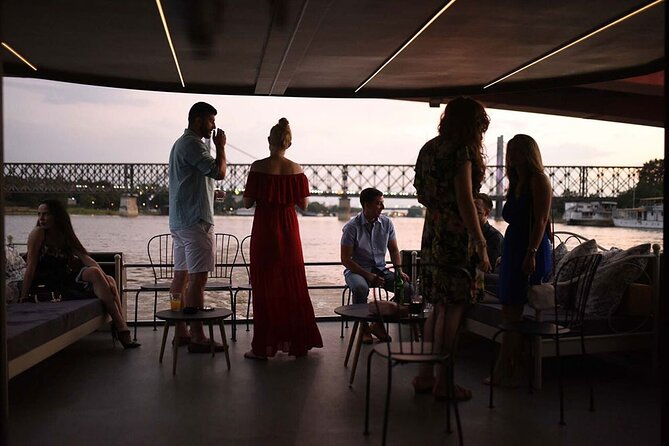 Private Boat Tour in Belgrade - Meeting at Bežanijski zimovnik and how to avoid a stressful start