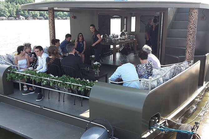 Private Boat Tour in Belgrade - What you see on the Danube and Sava: a moving map of Belgrade