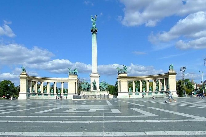 Private Day Trip To Budapest From Belgrade - Gellért Hill: your fast orientation plus a world-class viewpoint