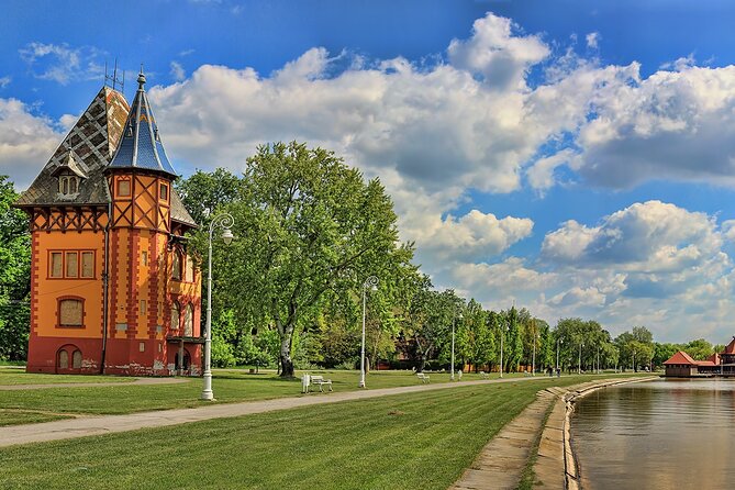 Private Full-Day Tour to Subotica, Palić lake & Sombor from Belgrade - Palić Lake: a relaxing walk with Water Tower and Music Pavilion